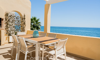 Fantastique appartement en bord de mer à vendre avec vue frontale sur la mer à quelques minutes du centre d'Estepona 57073