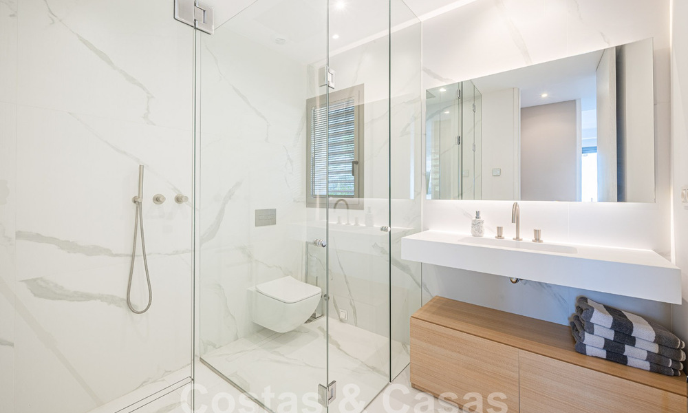 Appartement de charme à vendre avec vue panoramique sur la mer, dans un complexe fermé sur les colline s de Marbella - Benahavis 57775