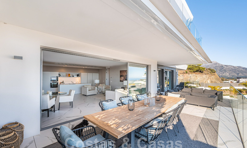 Appartement de charme à vendre avec vue panoramique sur la mer, dans un complexe fermé sur les colline s de Marbella - Benahavis 57779