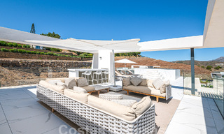 Penthouse de première classe à vendre avec piscine privée et vue panoramique sur la mer dans les collines de Marbella - Benahavis 58446 