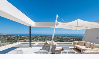 Penthouse de première classe à vendre avec piscine privée et vue panoramique sur la mer dans les collines de Marbella - Benahavis 58449 
