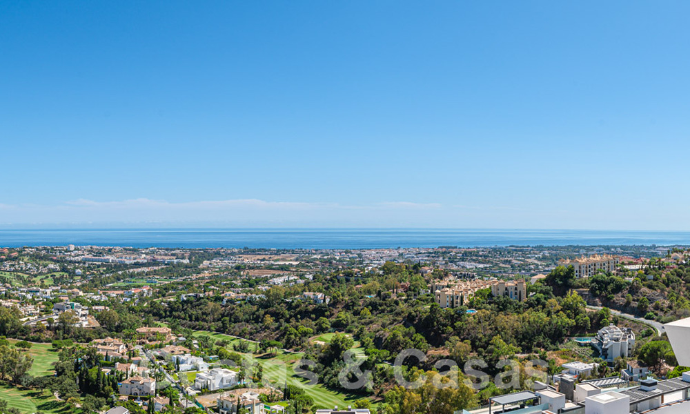 Penthouse de première classe à vendre avec piscine privée et vue panoramique sur la mer dans les collines de Marbella - Benahavis 58458