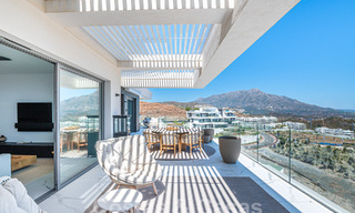Penthouse de première classe à vendre avec piscine privée et vue panoramique sur la mer dans les collines de Marbella - Benahavis 58463 