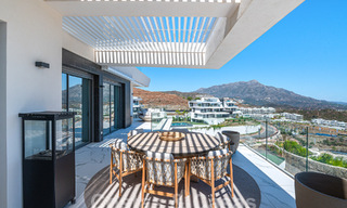Penthouse de première classe à vendre avec piscine privée et vue panoramique sur la mer dans les collines de Marbella - Benahavis 58465 
