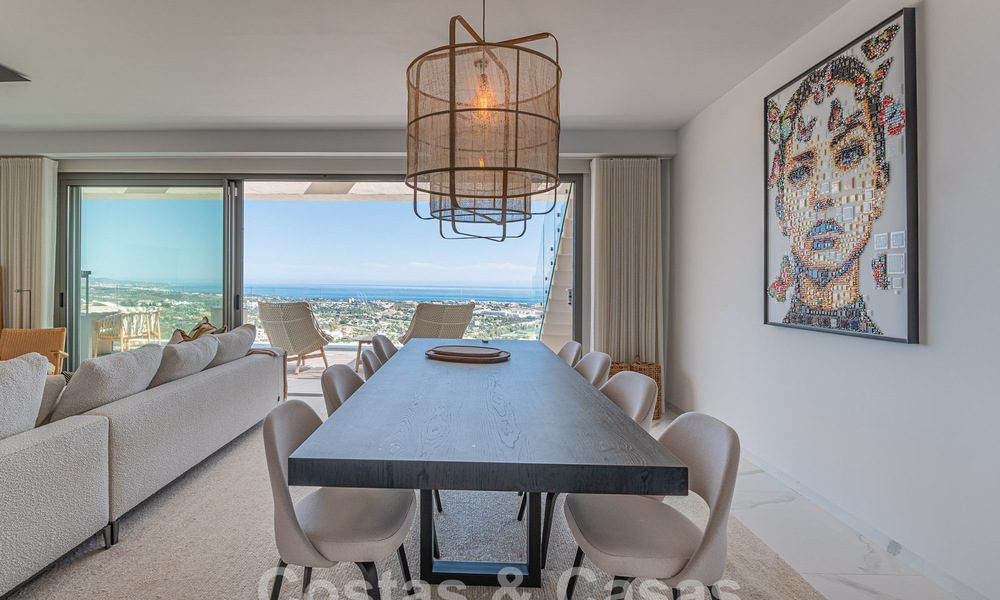 Penthouse de première classe à vendre avec piscine privée et vue panoramique sur la mer dans les collines de Marbella - Benahavis 58474