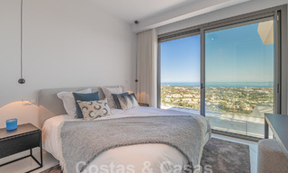 Penthouse de première classe à vendre avec piscine privée et vue panoramique sur la mer dans les collines de Marbella - Benahavis 58485 