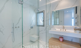 Penthouse de première classe à vendre avec piscine privée et vue panoramique sur la mer dans les collines de Marbella - Benahavis 58497 