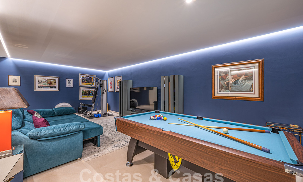 Villa design sophistiquée avec 2 piscines à vendre, à distance de marche de la plage, du centre de Marbella et de toutes les commodités 58544