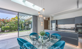 Villa design sophistiquée avec 2 piscines à vendre, à distance de marche de la plage, du centre de Marbella et de toutes les commodités 58557 