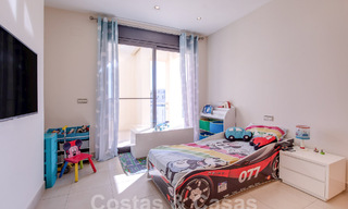 Penthouse moderne à vendre avec vue panoramique sur la mer, dans un complexe de luxe de Los Monteros, Marbella 58289 