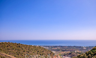 Penthouse moderne à vendre avec vue panoramique sur la mer, dans un complexe de luxe de Los Monteros, Marbella 58292 