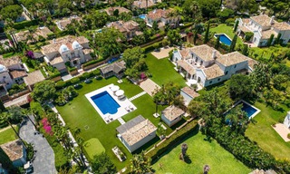 Charmante villa de luxe à vendre avec un style architectural méditerranéen traditionnel sur le nouveau Golden Mile entre Marbella et Estepona 57813 
