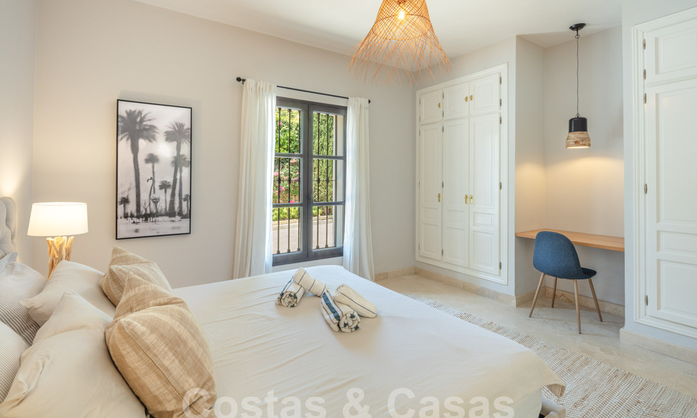 Charmante villa de luxe à vendre avec un style architectural méditerranéen traditionnel sur le nouveau Golden Mile entre Marbella et Estepona 57824