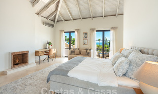 Charmante villa de luxe à vendre avec un style architectural méditerranéen traditionnel sur le nouveau Golden Mile entre Marbella et Estepona 57827 