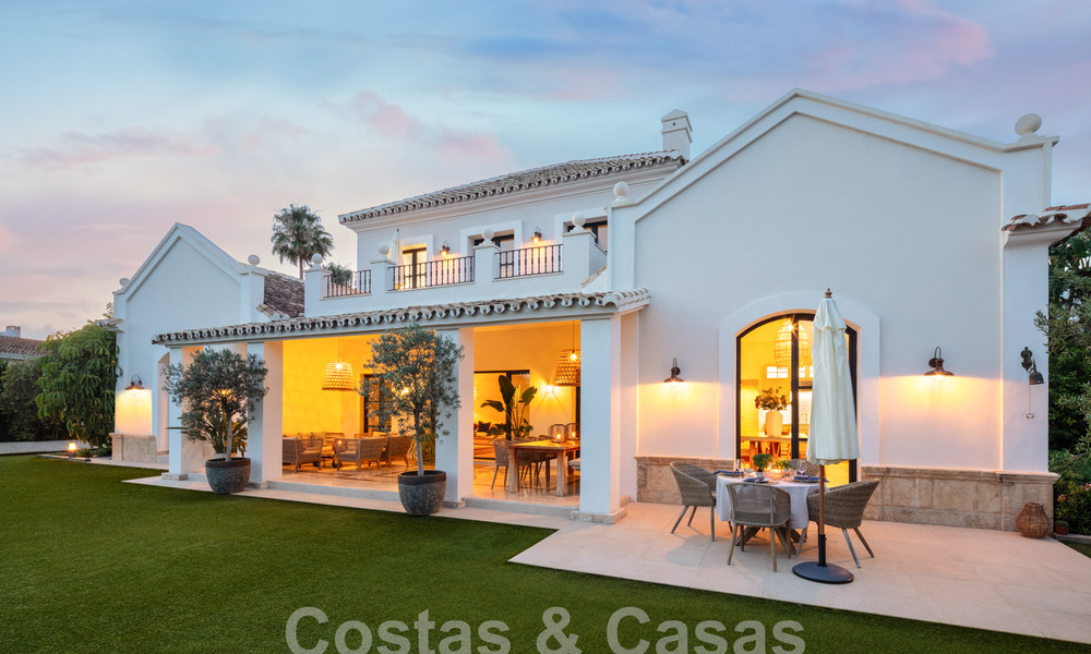 Charmante villa de luxe à vendre avec un style architectural méditerranéen traditionnel sur le nouveau Golden Mile entre Marbella et Estepona 57832