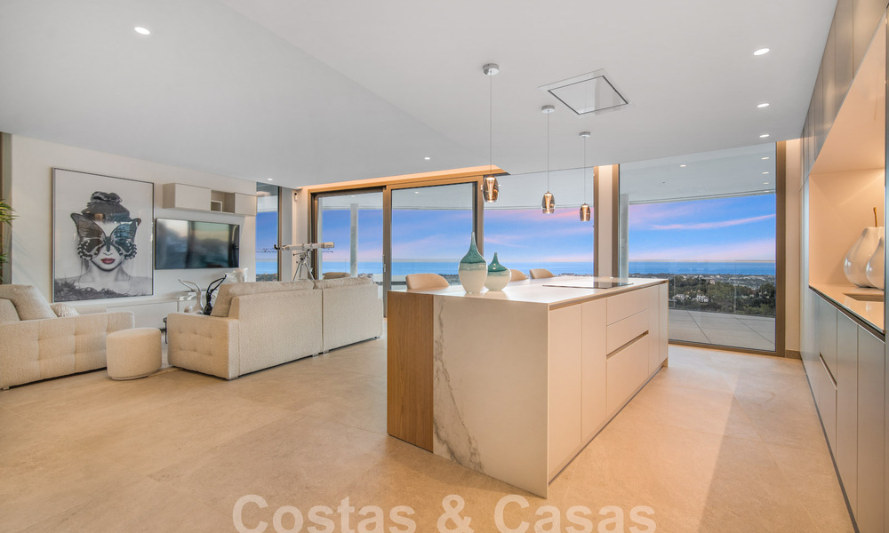 Prestigieux appartement de luxe à vendre avec vue imprenable sur la mer, le golf et les montagnes à Marbella - Benahavis 58426