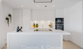 Appartement de jardin flambant neuf avec un concept innovant à vendre dans un grand complexe de golf et de nature à Marbella - Benahavis 58334 