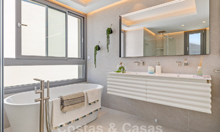 Penthouse moderniste neuf à vendre dans un complexe golfique exclusif sur les hauteurs de Marbella - Benahavis 58401 