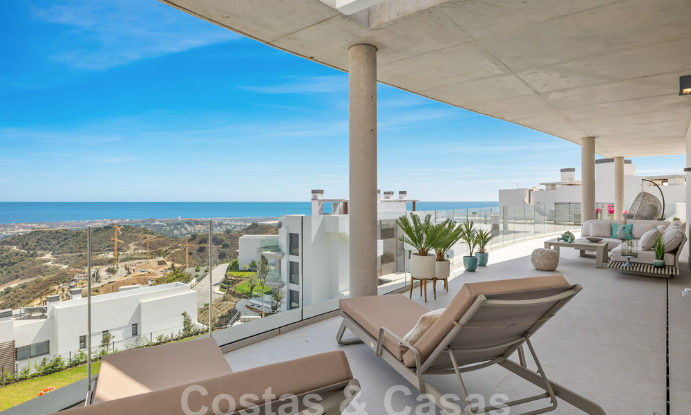 Penthouse moderniste neuf à vendre dans un complexe golfique exclusif sur les hauteurs de Marbella - Benahavis 58409