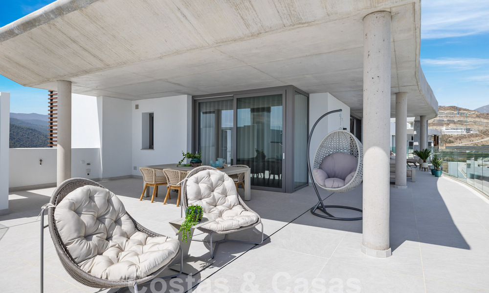 Penthouse moderniste neuf à vendre dans un complexe golfique exclusif sur les hauteurs de Marbella - Benahavis 58414