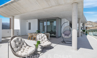 Penthouse moderniste neuf à vendre dans un complexe golfique exclusif sur les hauteurs de Marbella - Benahavis 58414 