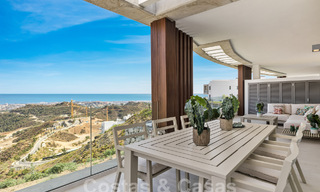 Superbe appartement neuf à vendre avec vue phénoménale sur la mer, le golf et les montagnes, Marbella - Benahavis 58367 