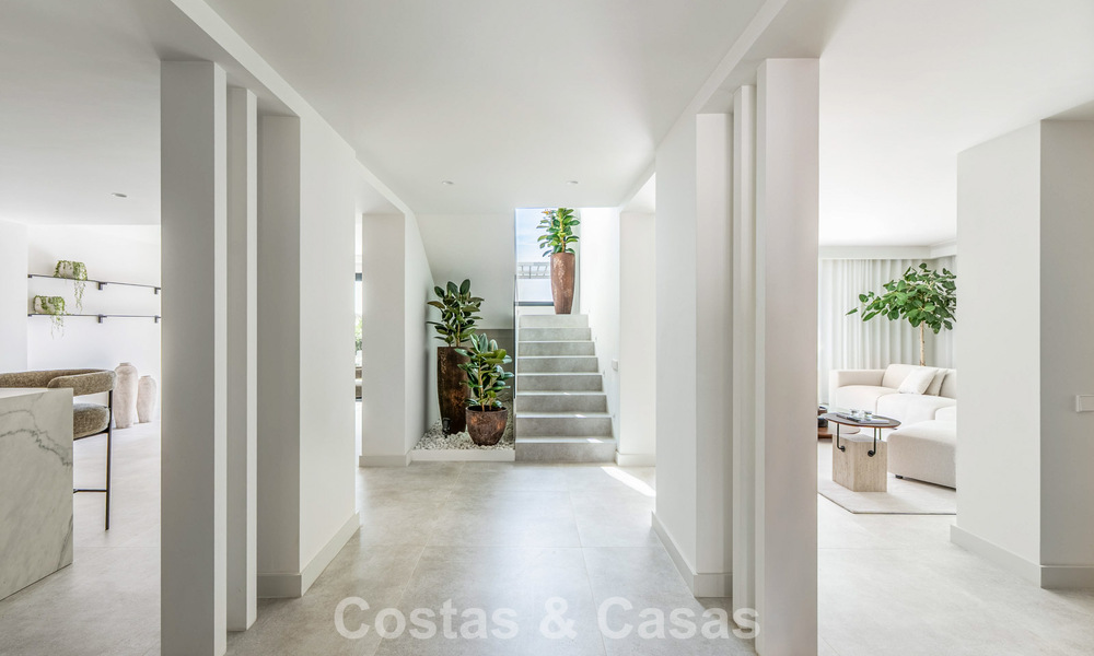 Villa méditerranéenne de luxe à vendre au cœur de Nueva Andalucia, Marbella 777732