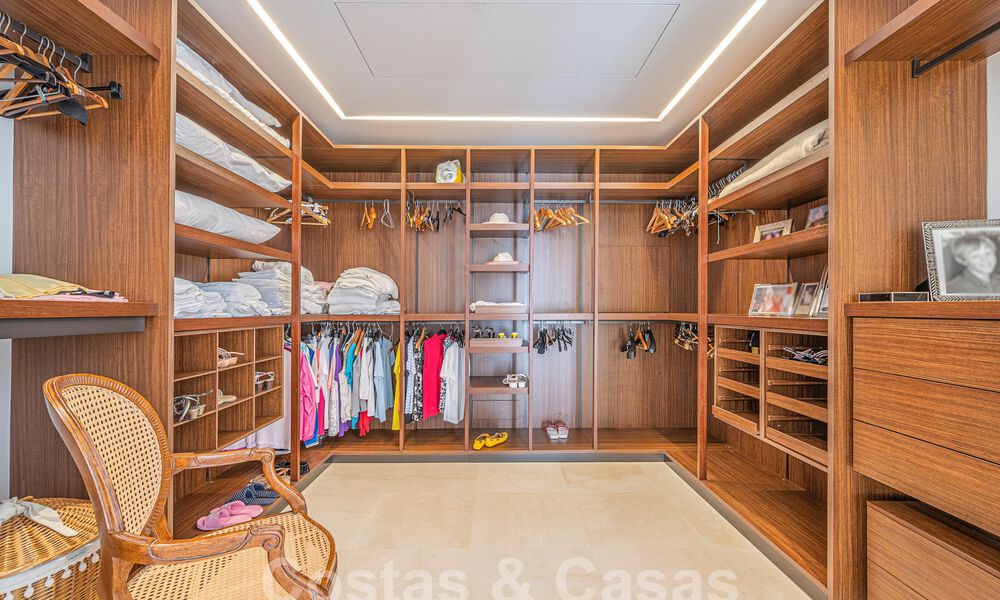 Villa méditerranéenne à vendre à distance de marche de la plage sur le Nouveau Mille d'Or entre Marbella et Estepona 57910