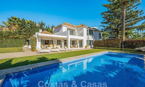Villa méditerranéenne à vendre à distance de marche de la plage sur le Nouveau Mille d'Or entre Marbella et Estepona 57915