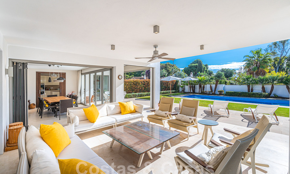Villa méditerranéenne à vendre à distance de marche de la plage sur le Nouveau Mille d'Or entre Marbella et Estepona 57916