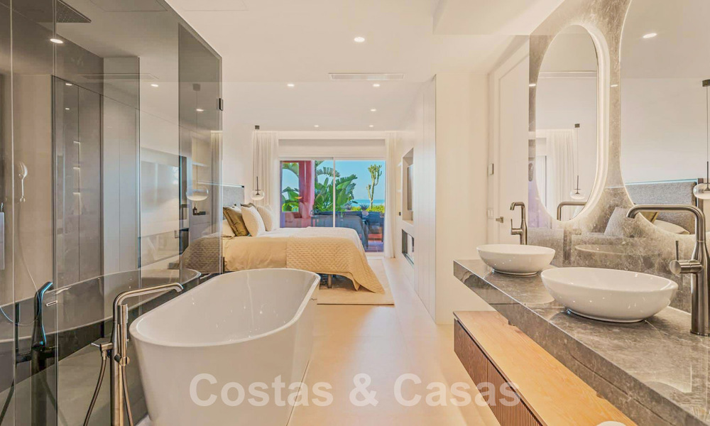 Appartement de jardin à vendre avec vue sur la mer dans un complexe de plage emblématique sur le nouveau Golden Mile entre San Pedro et Estepona 57940