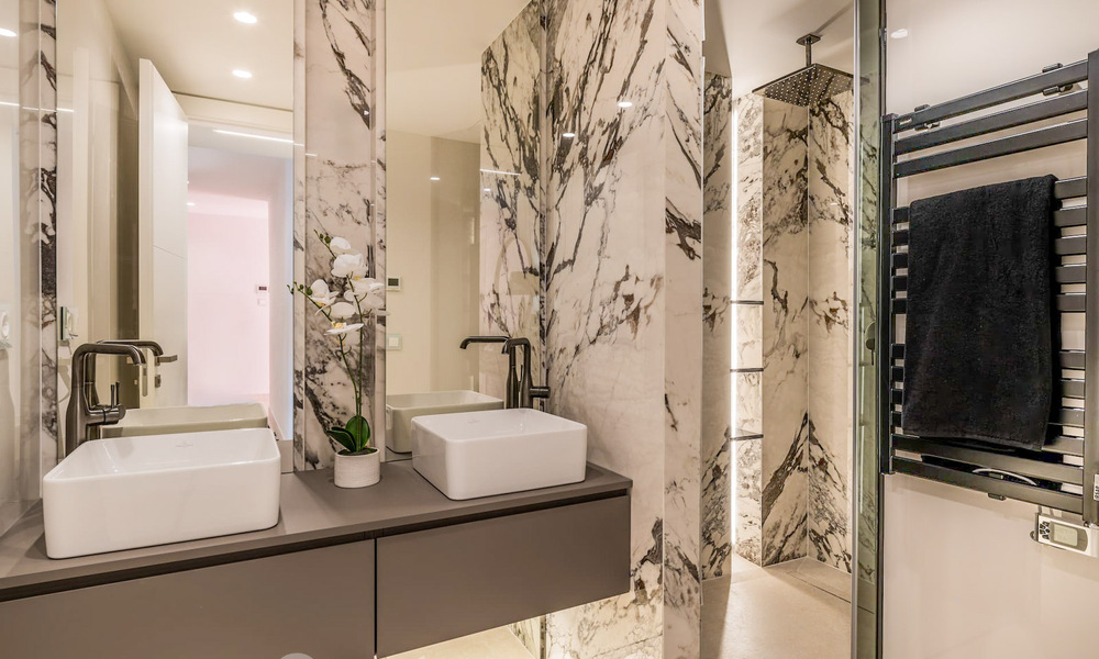 Appartement de jardin à vendre avec vue sur la mer dans un complexe de plage emblématique sur le nouveau Golden Mile entre San Pedro et Estepona 57958