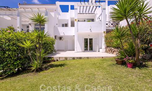 Spacieuse maison à vendre avec vue à 360°, adjacente au terrain de golf de La Quinta, Marbella - Benahavis 57980