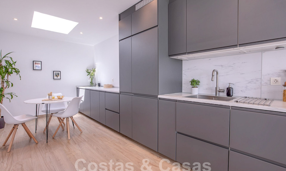 Spacieuse maison à vendre avec vue à 360°, adjacente au terrain de golf de La Quinta, Marbella - Benahavis 57981