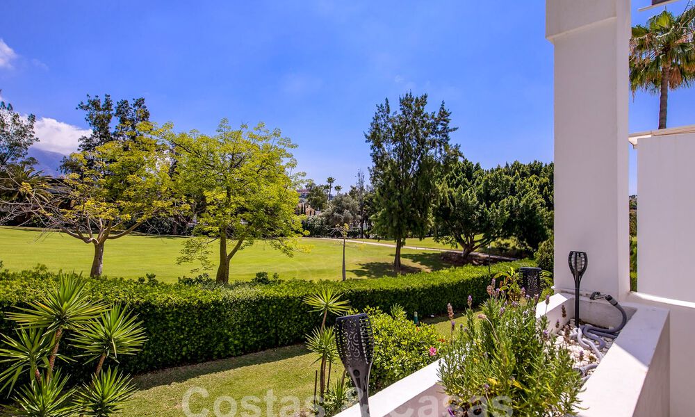 Spacieuse maison à vendre avec vue à 360°, adjacente au terrain de golf de La Quinta, Marbella - Benahavis 57989