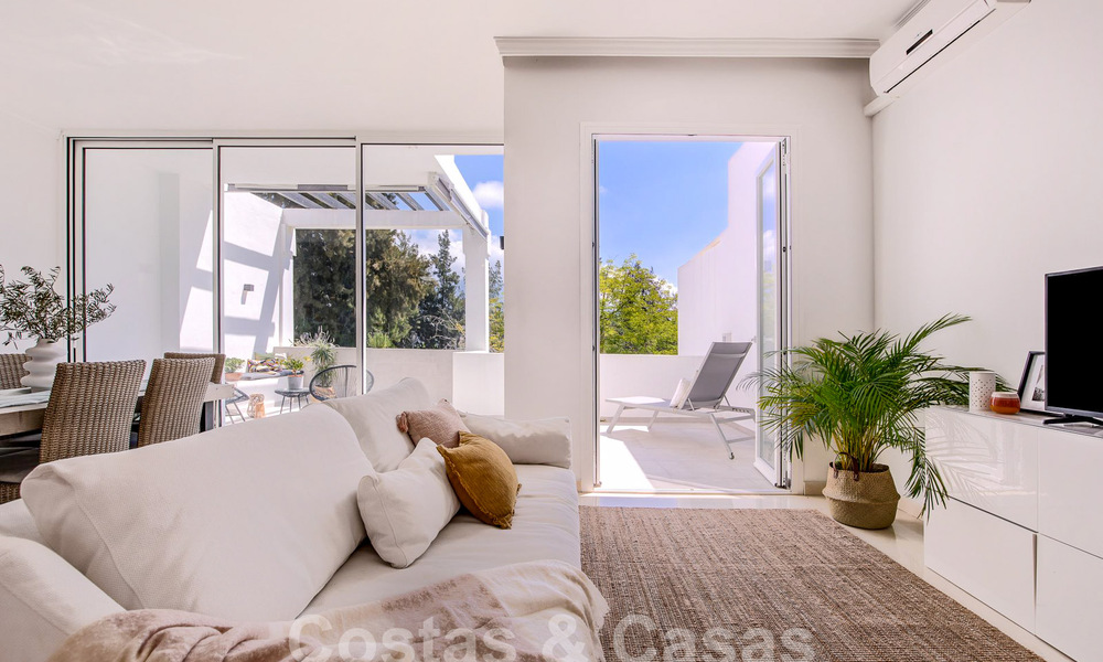 Spacieuse maison à vendre avec vue à 360°, adjacente au terrain de golf de La Quinta, Marbella - Benahavis 58003