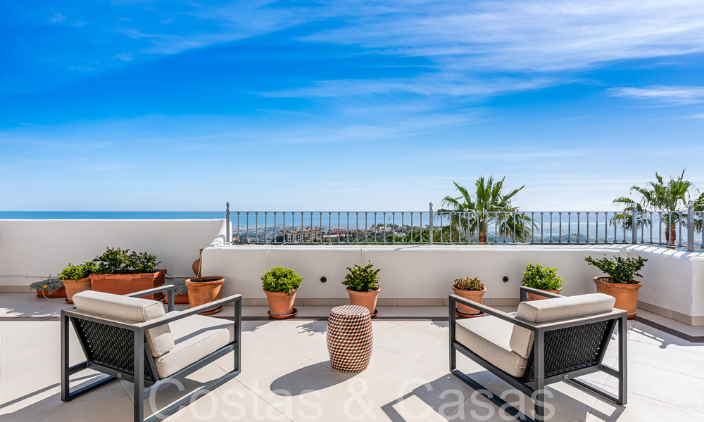 Penthouse à vendre avec vue panoramique sur la mer dans les collines de Marbella - Benahavis 67398