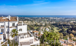 Penthouse à vendre avec vue panoramique sur la mer dans les collines de Marbella - Benahavis 67400 