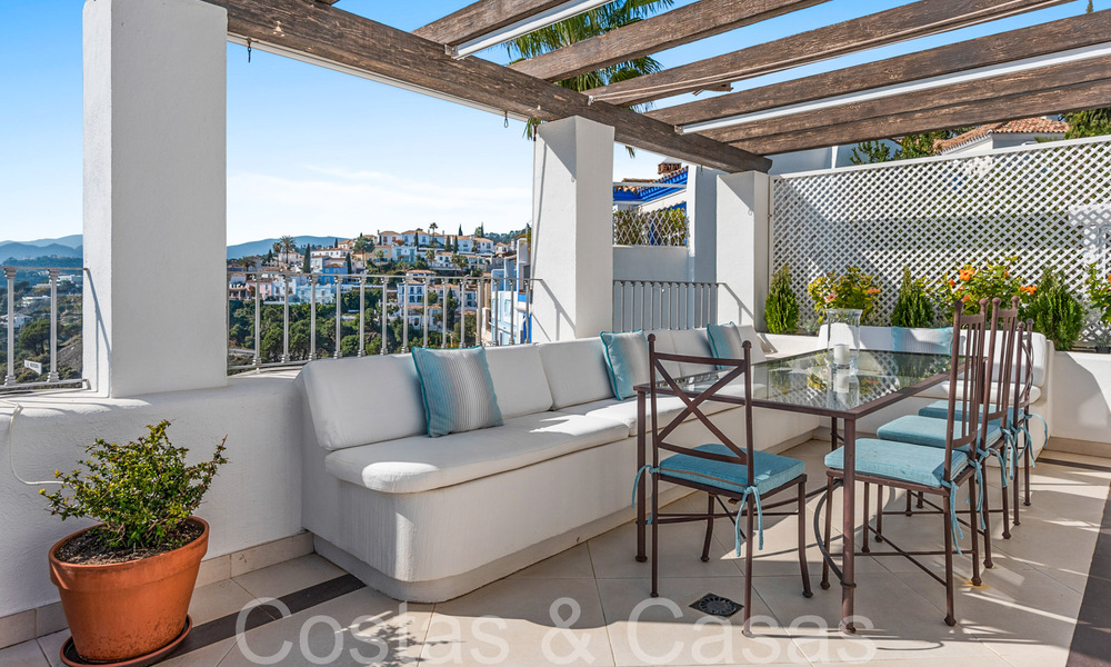 Penthouse à vendre avec vue panoramique sur la mer dans les collines de Marbella - Benahavis 67401