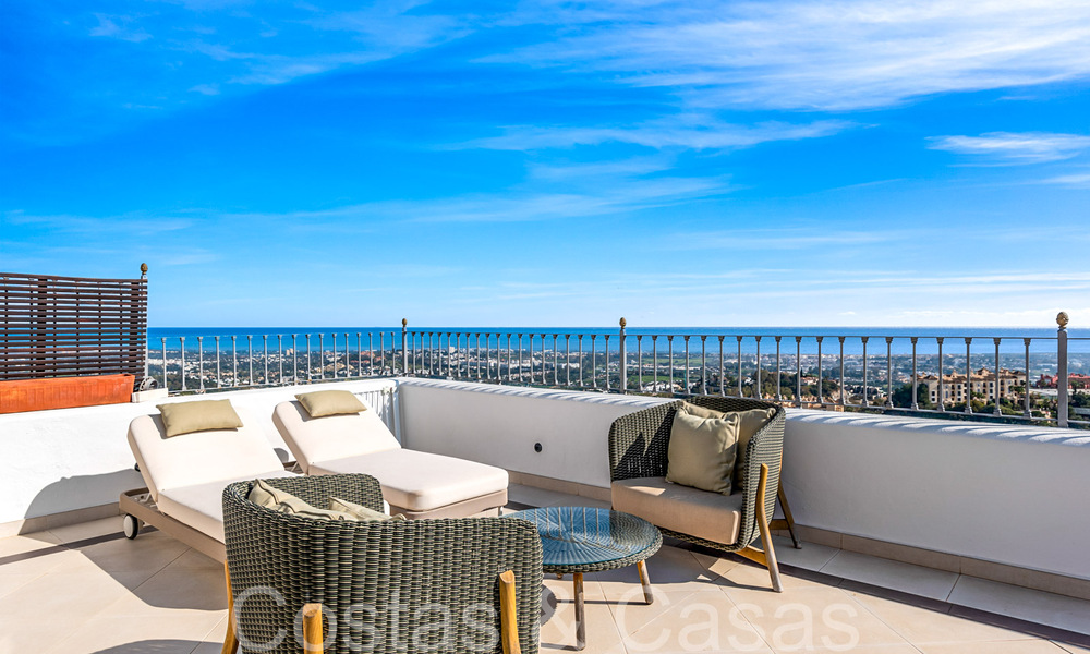Penthouse à vendre avec vue panoramique sur la mer dans les collines de Marbella - Benahavis 67418