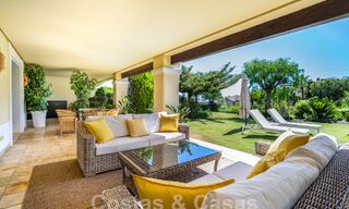 Appartement de luxe à vendre avec piscine privée dans un complexe haut de gamme à Nueva Andalucia, Marbella 58051 