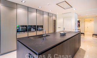 Appartement de luxe à vendre avec piscine privée dans un complexe haut de gamme à Nueva Andalucia, Marbella 58057 