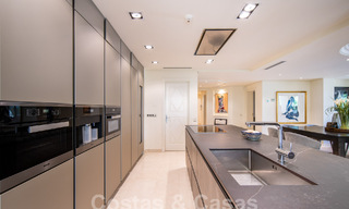 Appartement de luxe à vendre avec piscine privée dans un complexe haut de gamme à Nueva Andalucia, Marbella 58058 