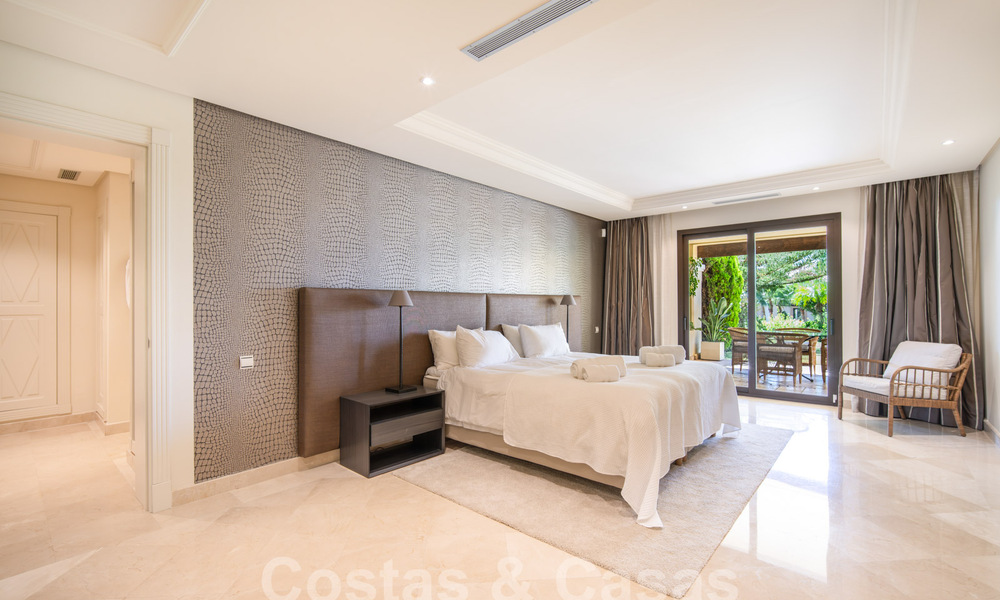 Appartement de luxe à vendre avec piscine privée dans un complexe haut de gamme à Nueva Andalucia, Marbella 58062