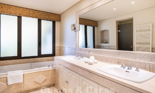 Appartement de luxe à vendre avec piscine privée dans un complexe haut de gamme à Nueva Andalucia, Marbella 58066 