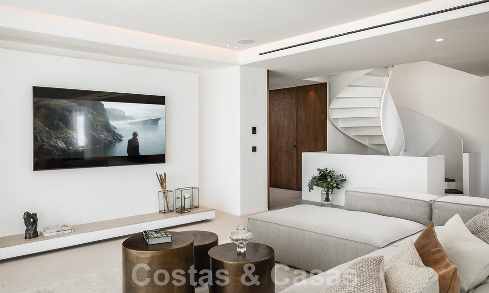 Villa de luxe à vendre dans un complexe de golf exclusif et fermé avec vue panoramique à La Quinta, Marbella - Benahavis 59087