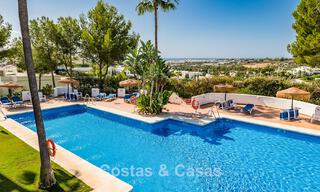 Charmant appartement avec jardin à vendre dans un complexe résidentiel privilégié à La Quinta, Marbella – Benahavis 58579 