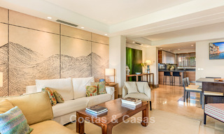 Charmant appartement avec jardin à vendre dans un complexe résidentiel privilégié à La Quinta, Marbella – Benahavis 58582 