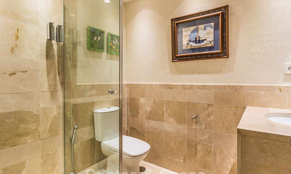 Charmant appartement avec jardin à vendre dans un complexe résidentiel privilégié à La Quinta, Marbella – Benahavis 58587