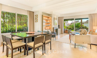Charmant appartement avec jardin à vendre dans un complexe résidentiel privilégié à La Quinta, Marbella – Benahavis 58596 